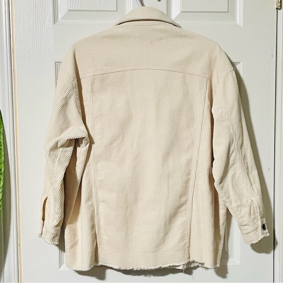 Zara Corduroy Oversize Light Cream Jacket. Size XS - Picture 8 of 11